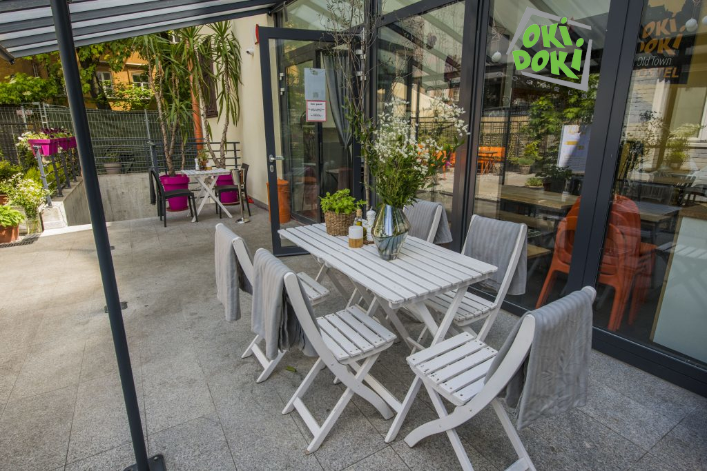 Patio at Oki Doki Old Town Hostel Warsaw